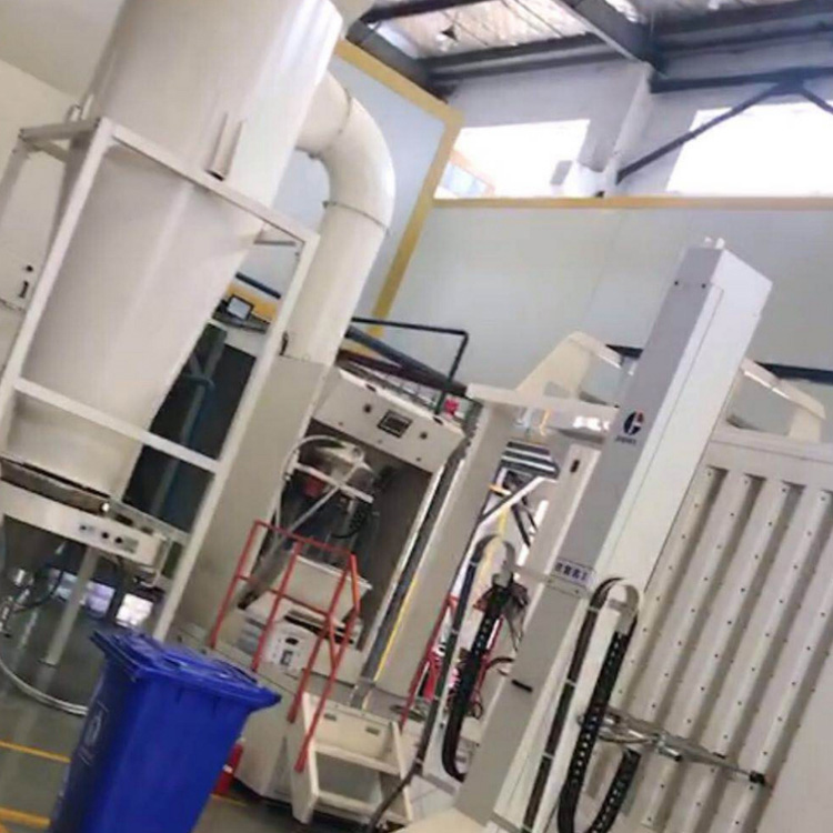 Equipamento automatizado de pulverização de plástico e pulverização de pó